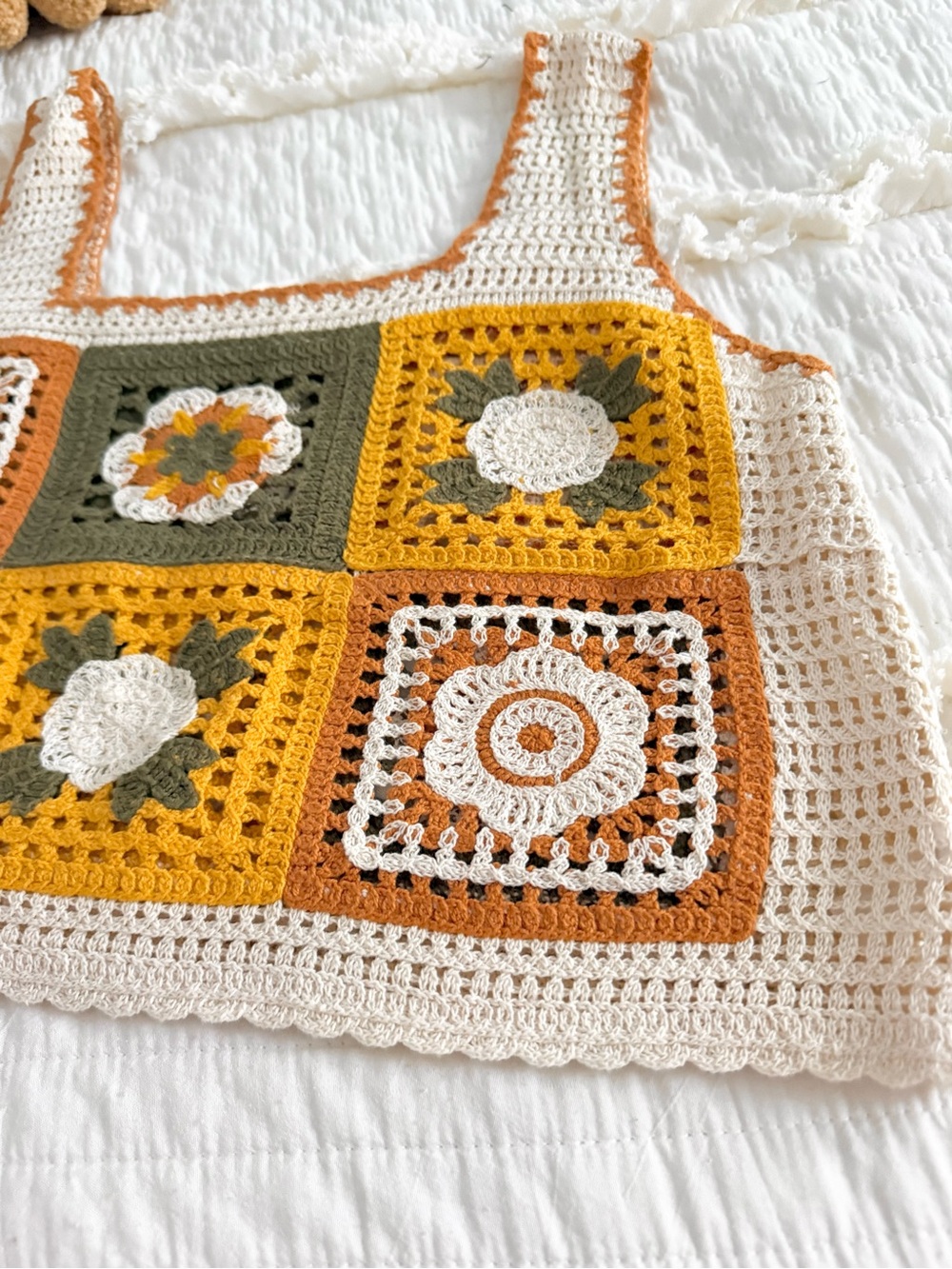 Crochet tank top - Picture 2 of 3